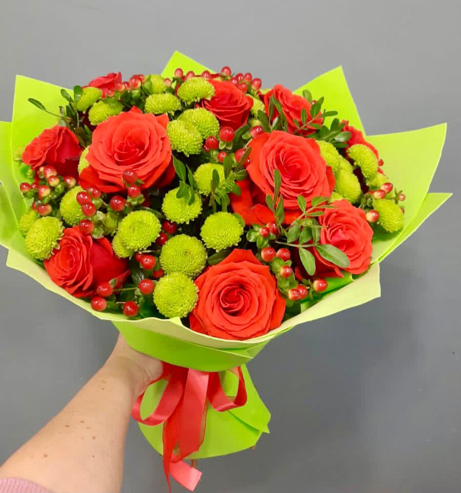 Букет цветов из: Хризантемы и Розы в Городище