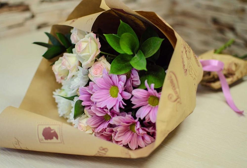 Букет цветов из: Розы и Хризантемы в Городище