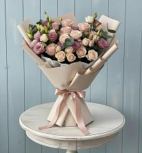 Букет цветов из:  Розы и Лизиантусы в Городище