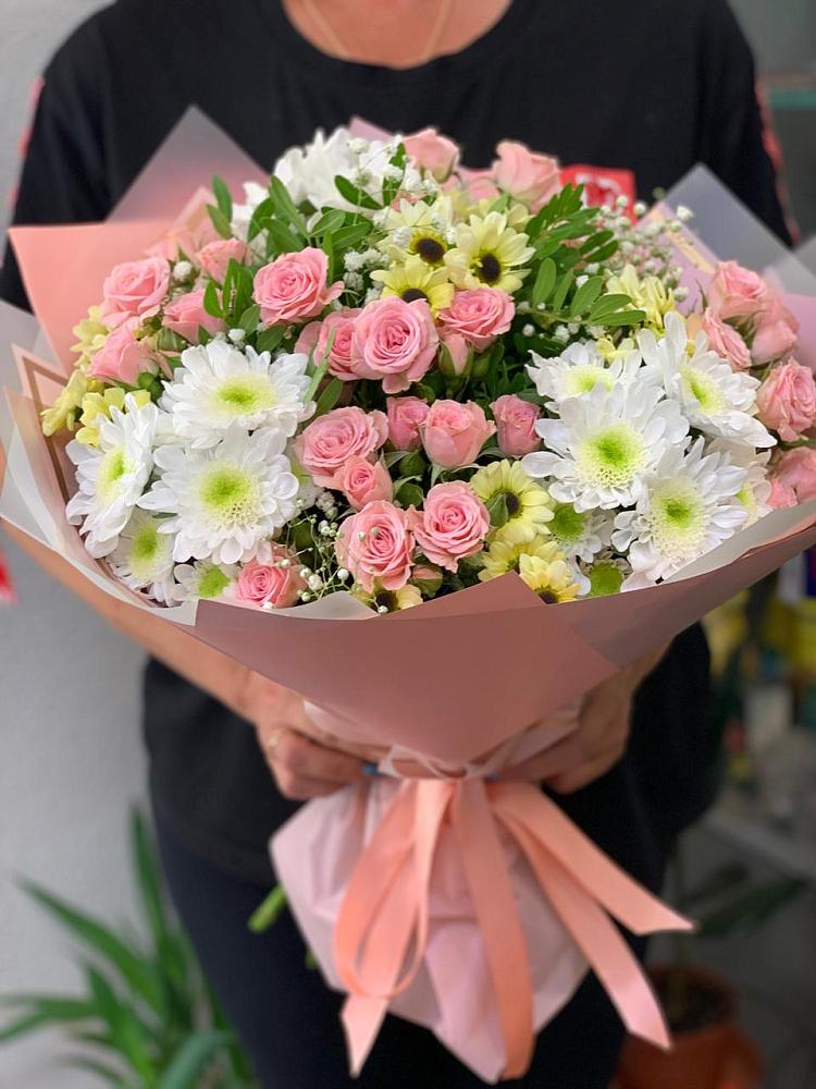 Букет цветов из: Розы и Хризантемы в Городище