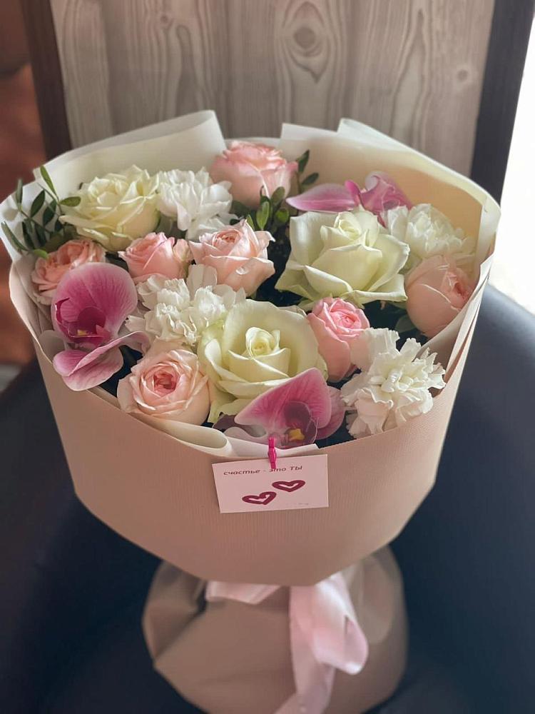 Букет цветов из: Орхидеи, Розы и Гвоздики в Городище