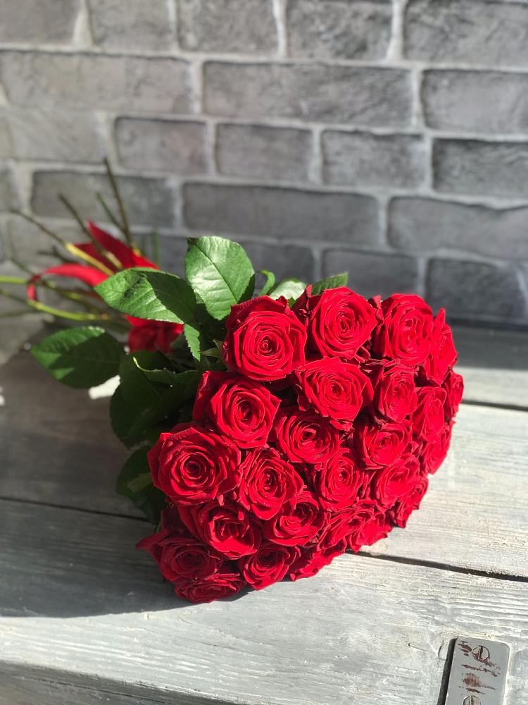 Букет Красные розы Фридом в Городище