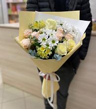 Букет цветов из:  Альстромерии, Розы и Хризантемы в Городище