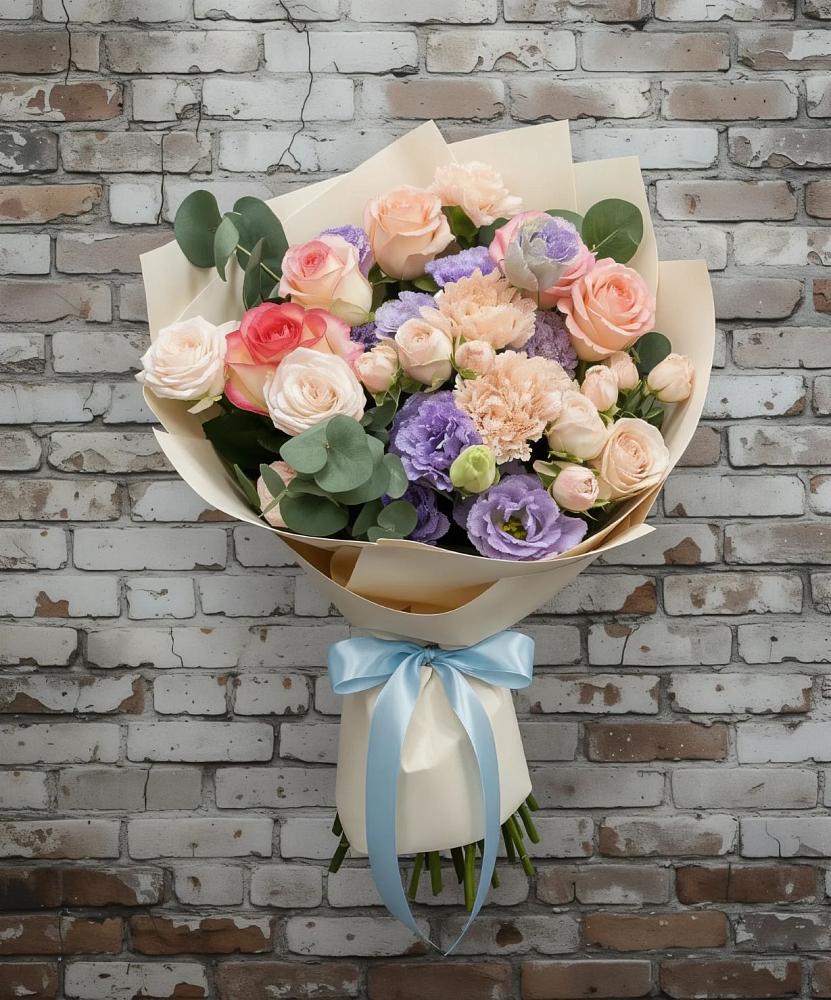 Букет цветов из: Розы, Лизиантусы и Гвоздики в Городище