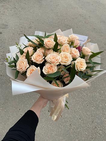 Букет Кремовые розы Латте в Городище
