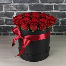 Цветочная композиция из Розы в шляпной коробке в Городище