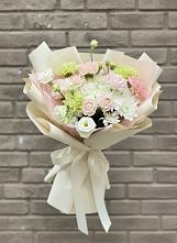 Букет цветов из:  Гвоздики, Розы, Лизиантусы и Хризантемы #REPLACE_PRED# Городище