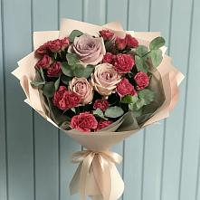 Букет цветов из:  Гвоздики и Розы в Городище
