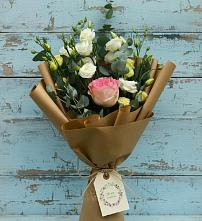 Букет цветов из:  Розы и Лизиантусы в Городище