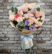 Букет цветов из:  Розы, Лизиантусы и Гвоздики #REPLACE_PRED# Городище